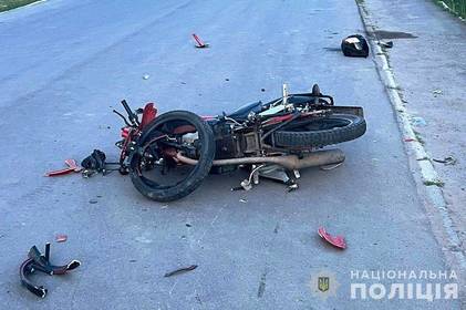 На Вінниччині авто зіштовхнулось з мотоциклом: що відомо про постраждалих