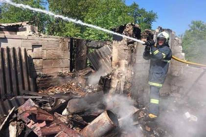 Рятувальники повідомили про 2 масштабні пожежі на Вінниччині: подробиці